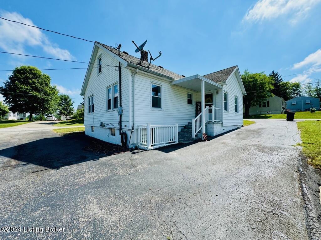 200 Booker Road Springfield, KY 40069 - Photo 23 of 27 IMG_9183