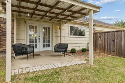 $425,000 | 3905 Las Brisas Drive, Plano, TX 75074