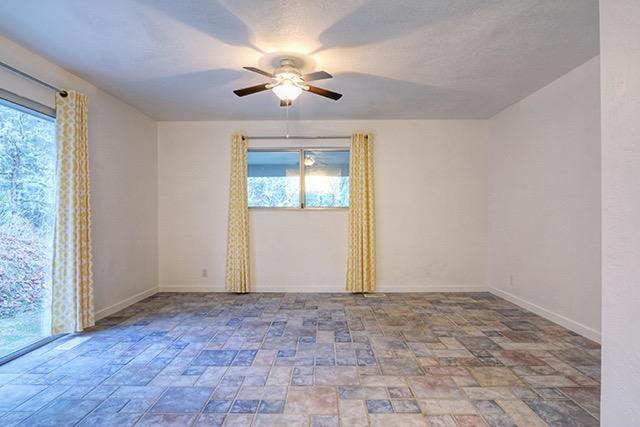 726 Espey Road Grants Pass, OR 97527 - Photo 11 of 19 Additional Photo