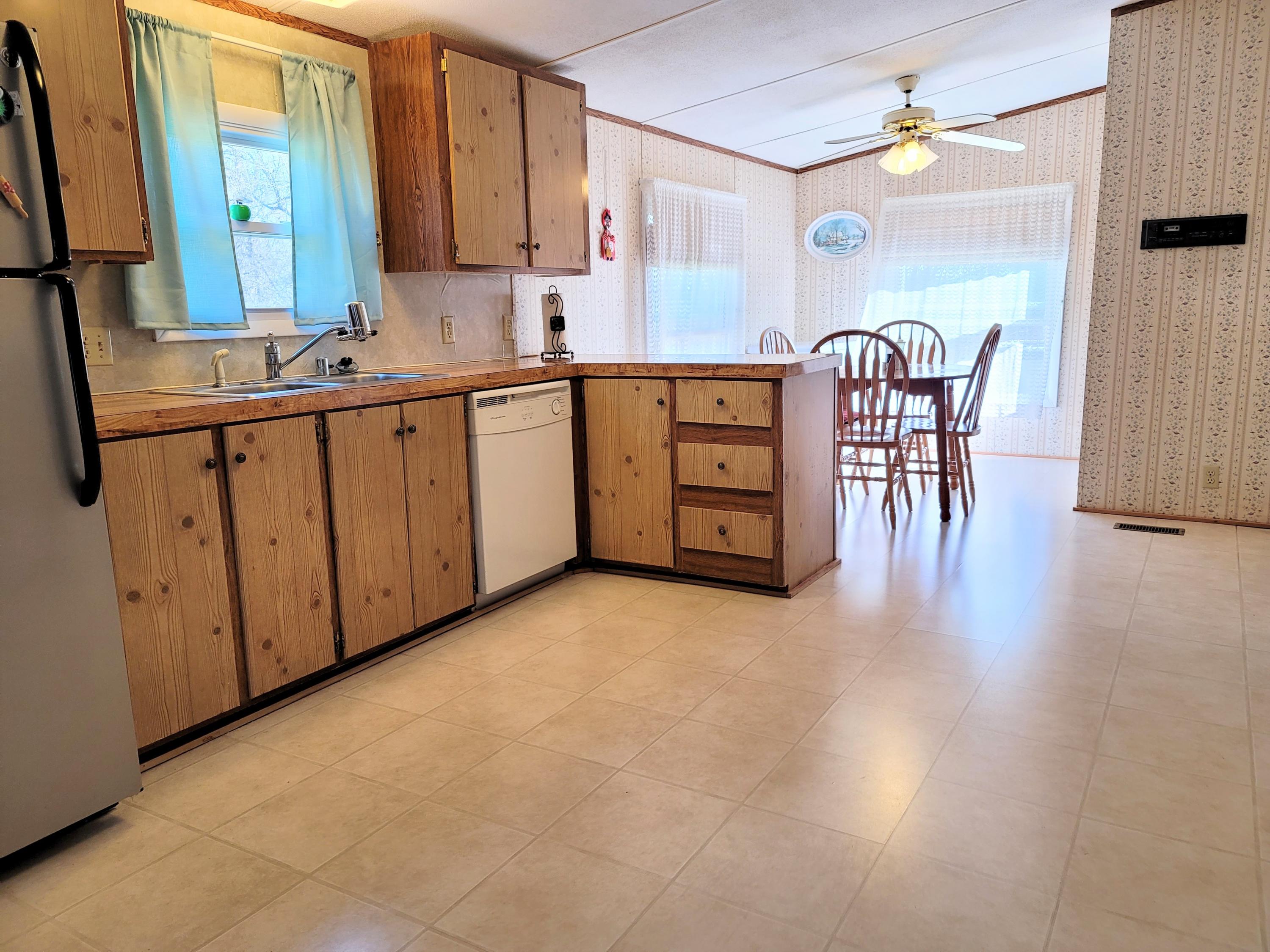 3065 Old Stage Road Afton, TN 37616 - Photo 6 of 28 20210406_170738~2