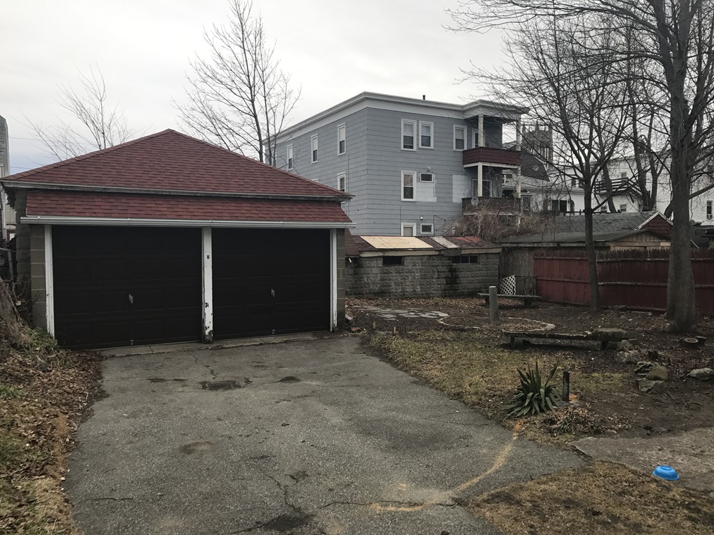 43 Inman Street Lawrence, MA 01843 - Photo 2 of 13 Gallery Image 2