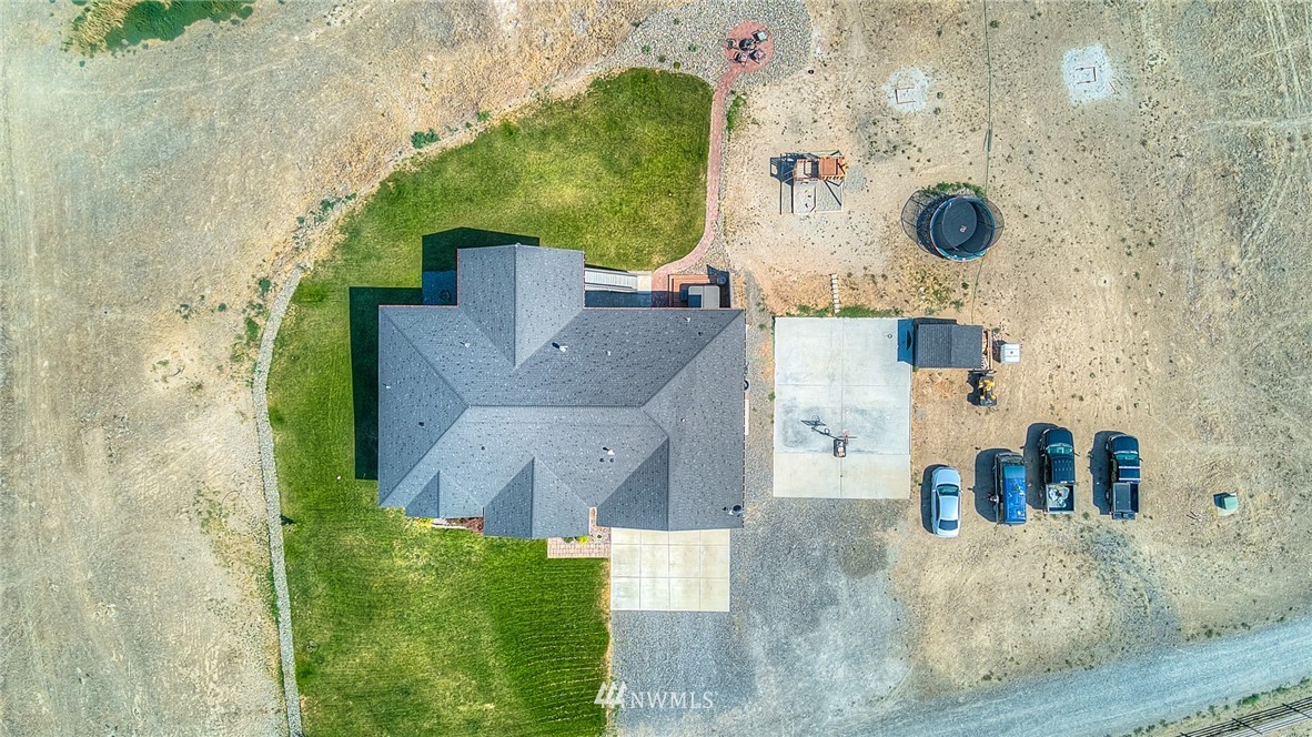 321 Falcon Ridge Road Zillah, WA 98953 - Photo 39 of 40