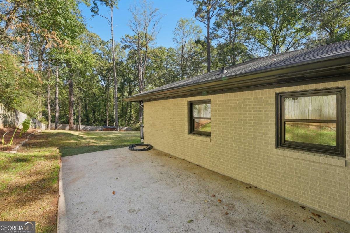 288 Harper Road Southeast Atlanta, GA 30315 - Photo 15 of 66