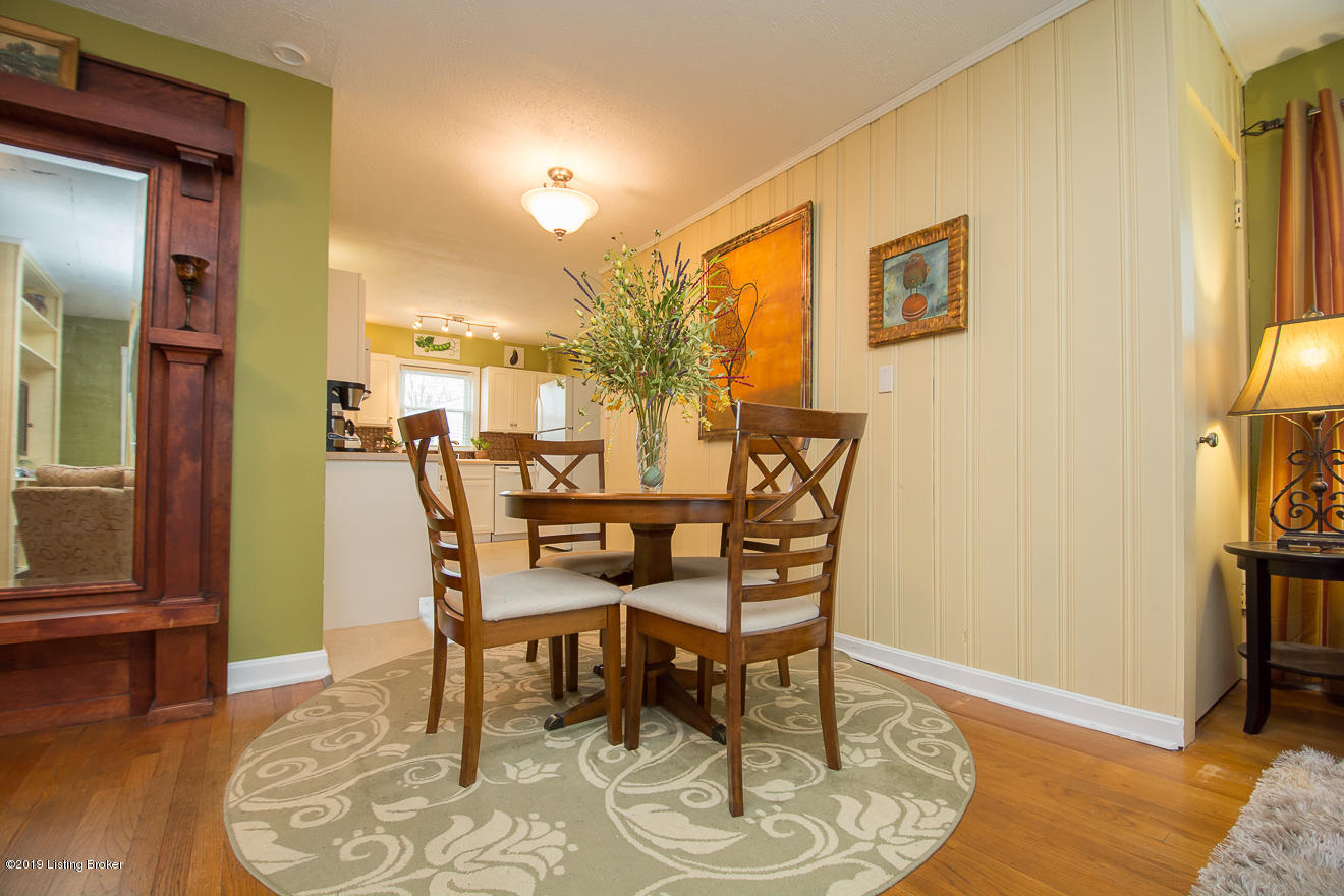 4627 Dover Road Louisville, KY 40216 - Photo 13 of 32 Dover -15