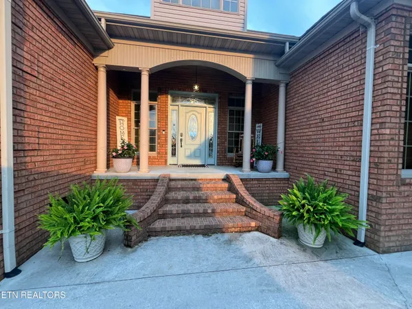 $749,900 | 164 Ashley Court, Speedwell, TN 37870