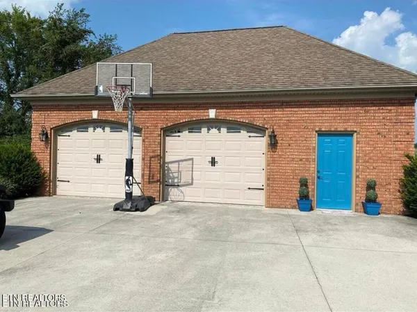 $749,900 | 164 Ashley Court, Speedwell, TN 37870