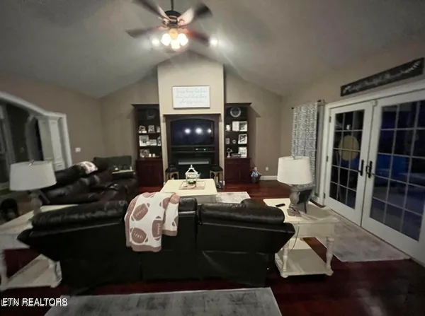 $749,900 | 164 Ashley Court, Speedwell, TN 37870