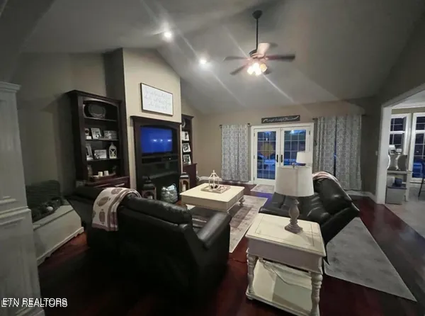 $749,900 | 164 Ashley Court, Speedwell, TN 37870