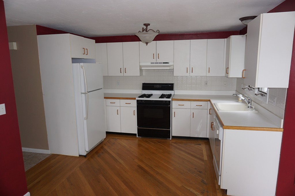 35 Pilgrim Village Road, Unit 1303 Taunton, MA 02780 - Photo 9 of 27