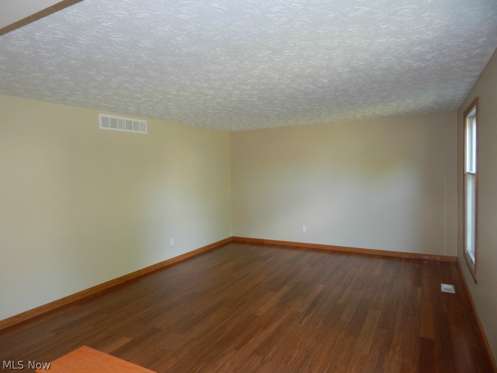 7772 Micawber Road Northeast Warren, OH 44484 - Photo 9 of 21 Gallery Image 9