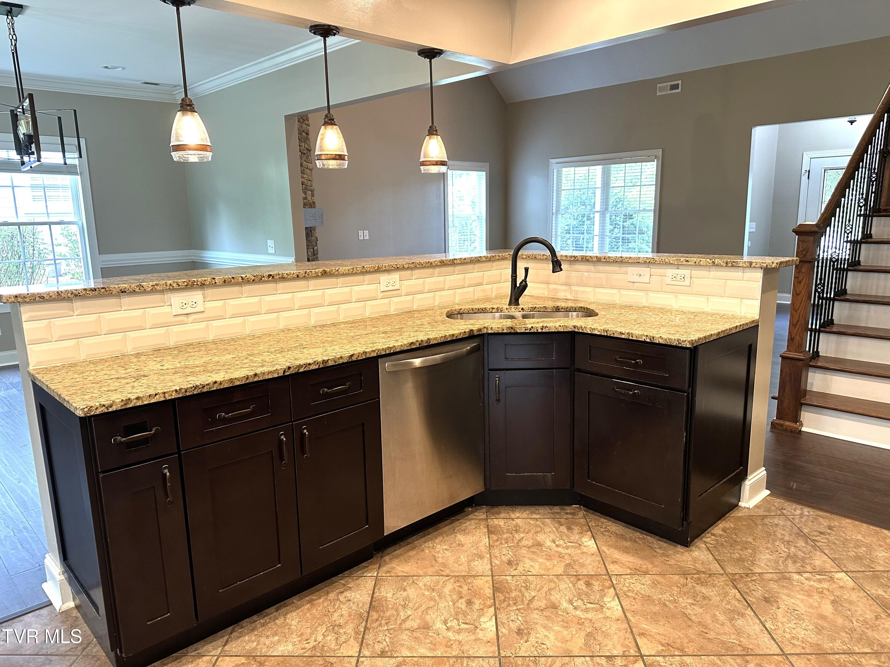 2728 Edinburgh Channel Road Kingsport, TN 37664 - Photo 22 of 69 22