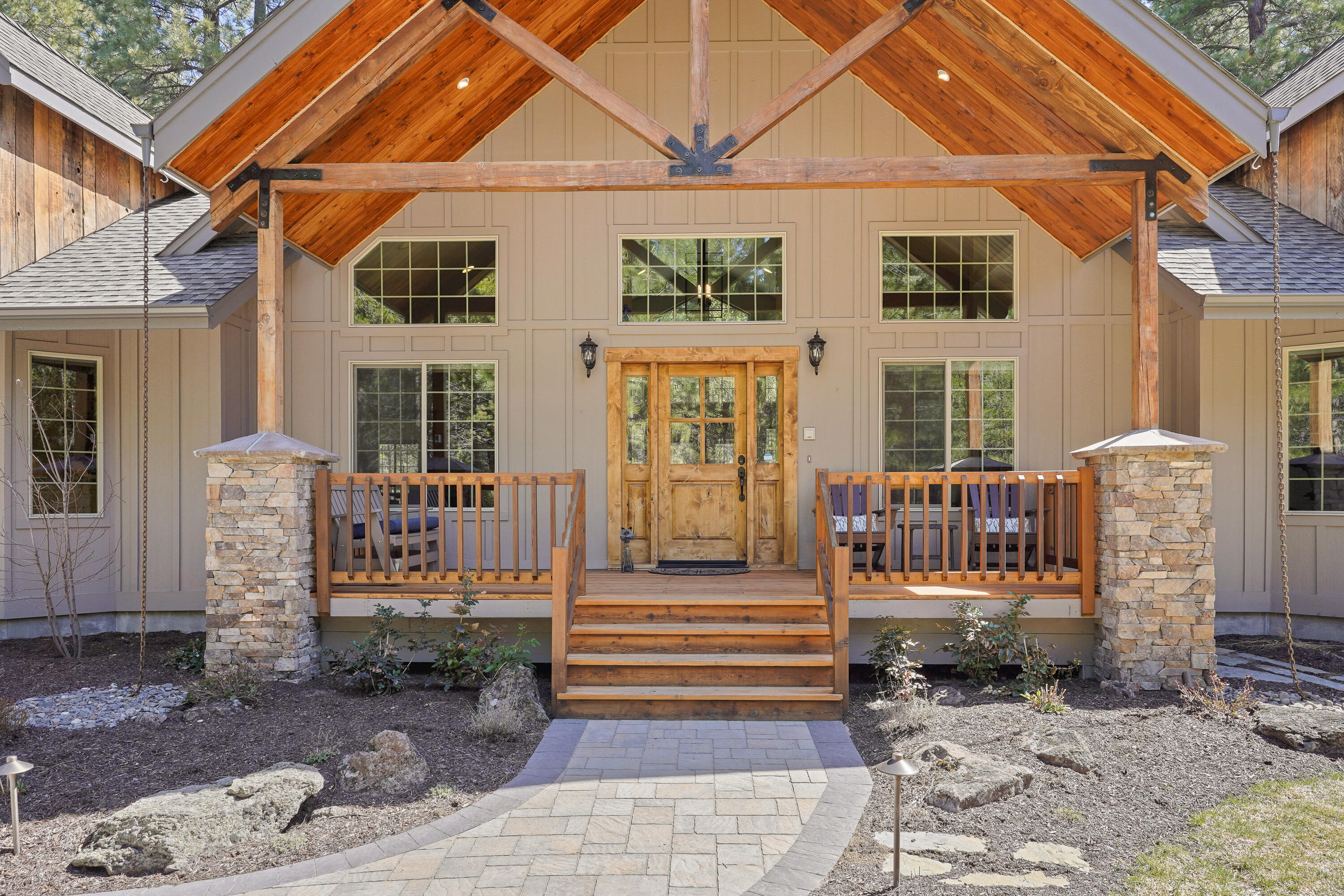 55420 Huntington Road Bend, OR 97707 - Photo 7 of 52 DSC00483
