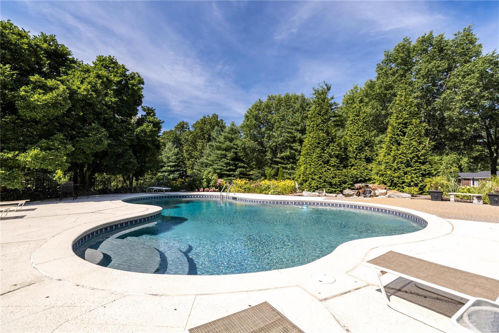 2243 Barnbridge Road St. Louis, MO 63131 - Photo 4 of 54 Gallery Image 4