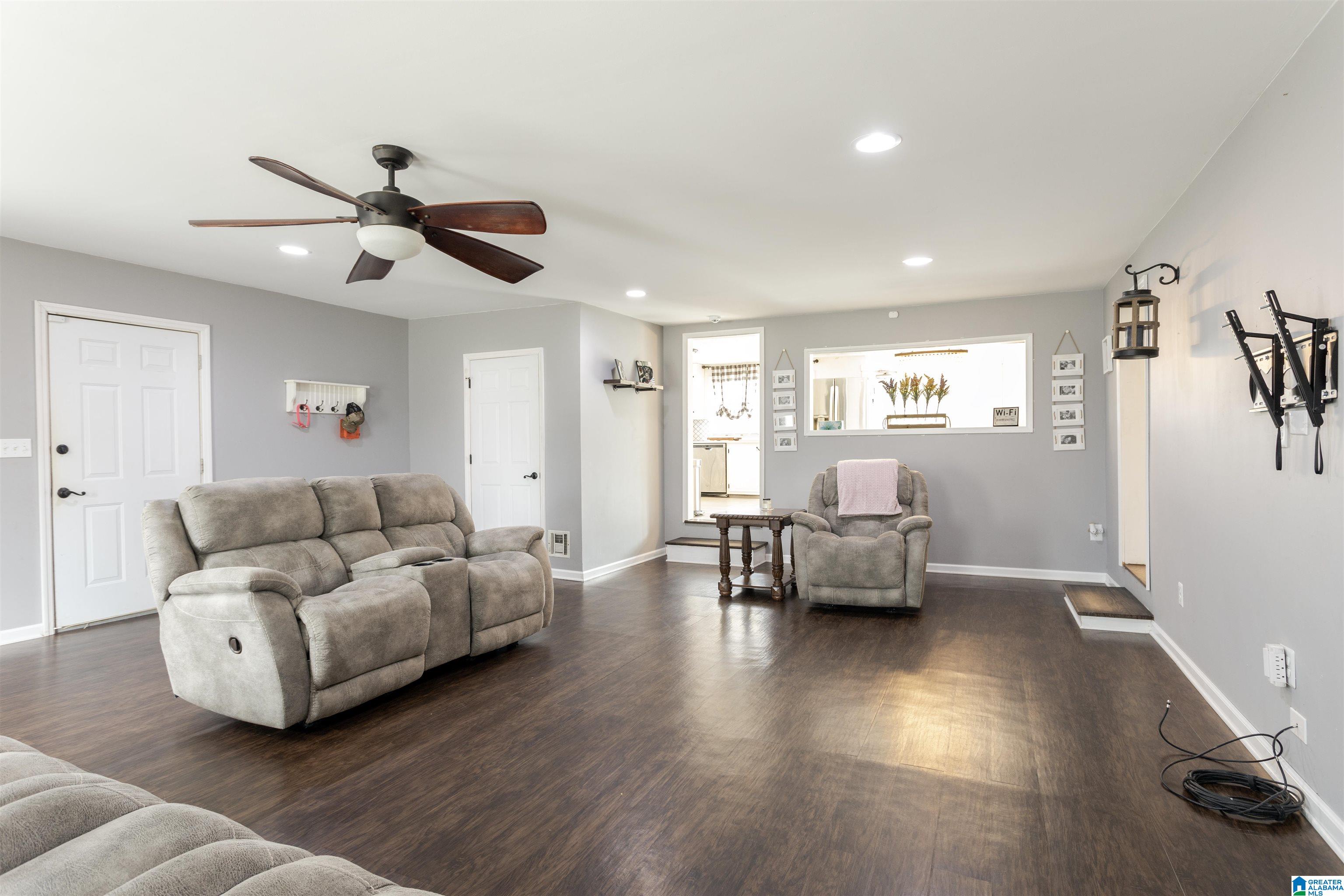 9685 Bill Jones Road Kimberly, AL 35091 - Photo 6 of 24