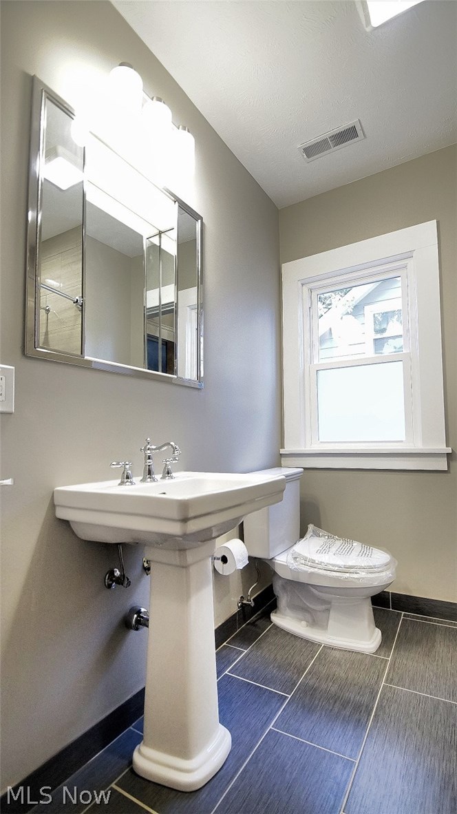 2956 Coleridge Road Cleveland, OH 44118 - Photo 17 of 24