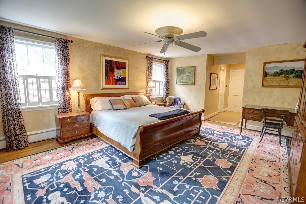 8908 Tolman Road Henrico, VA 23229 - Photo 22 of 30 Large master suite includes his and hers walk in c