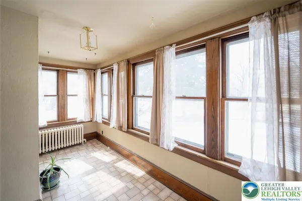 $359,000 | 523 Corliss Avenue, Phillipsburg, NJ 08865