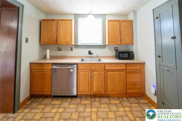 $359,000 | 523 Corliss Avenue, Phillipsburg, NJ 08865