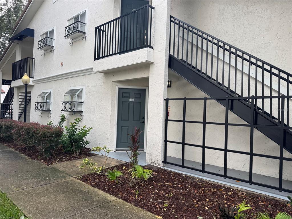 5128 Conroy Road, Unit 718 Orlando, FL 32811 - Photo 4 of 28 Gallery Image 4
