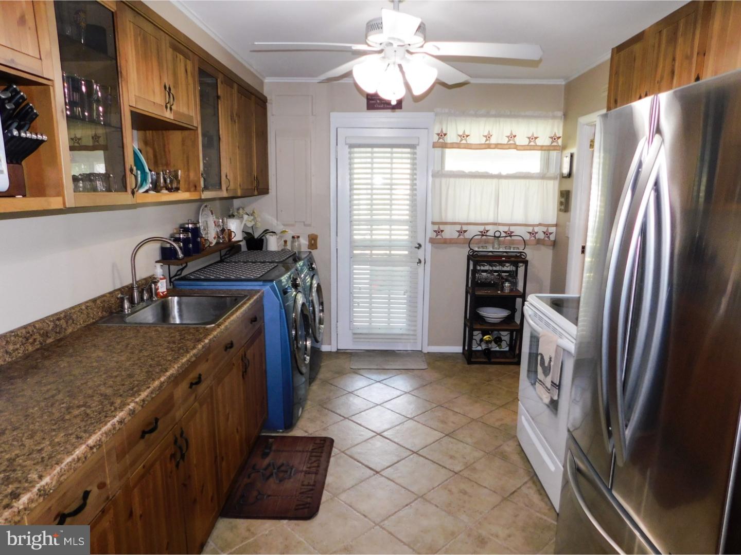 207 Oaktree Road East Norriton, PA 19401 - Photo 13 of 22 Gallery Image 13