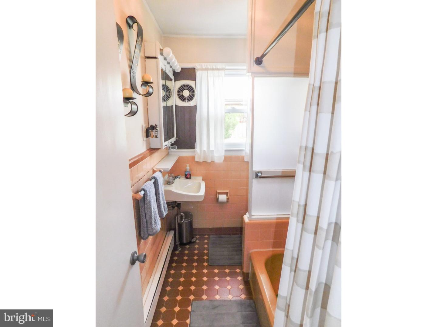 207 Oaktree Road East Norriton, PA 19401 - Photo 20 of 22 Gallery Image 20