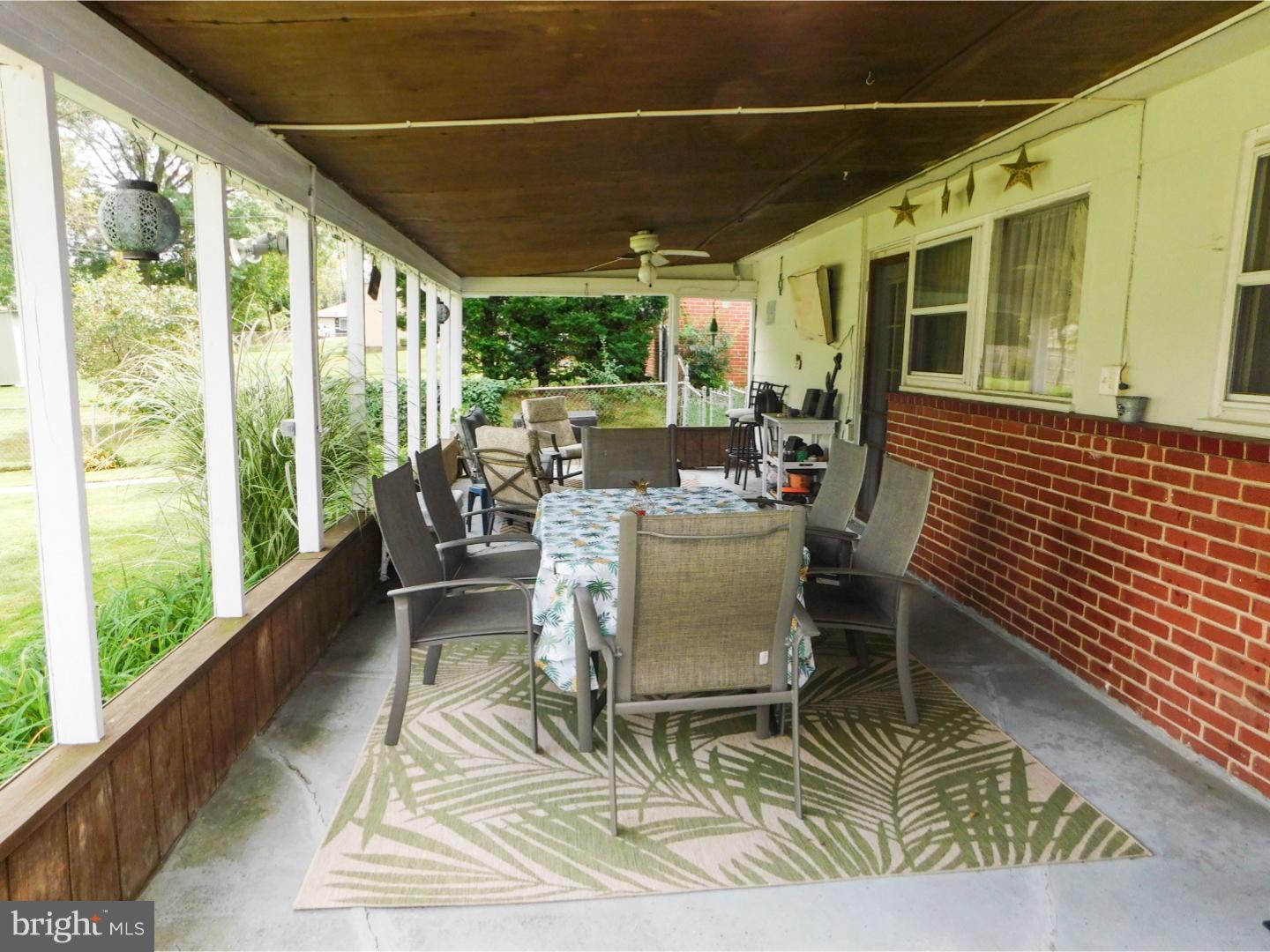 207 Oaktree Road East Norriton, PA 19401 - Photo 4 of 22 Gallery Image 4