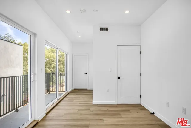 $4,593 | 10828 Hesby Street, North Hollywood, CA 91601