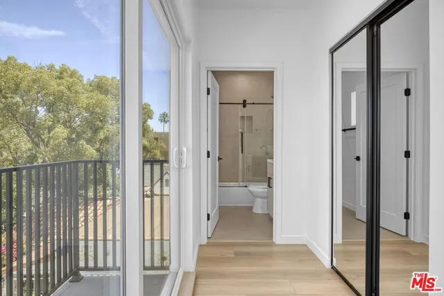 $4,593 | 10828 Hesby Street, North Hollywood, CA 91601