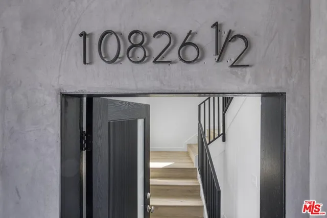 $4,593 | 10828 Hesby Street, North Hollywood, CA 91601