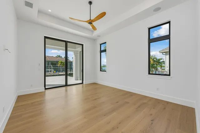 $6,950,000 | 810 Elm Court, Marco Island, FL 34145