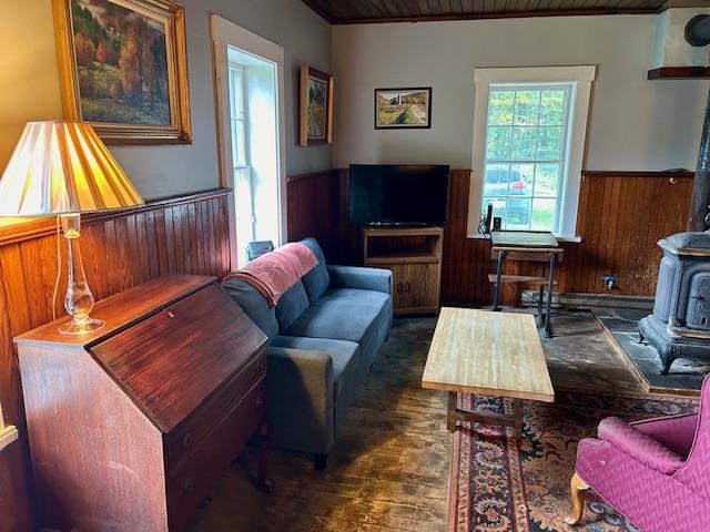 353 Kibbee Road Brookfield, VT 05036 - Photo 6 of 25 Gallery Image 6