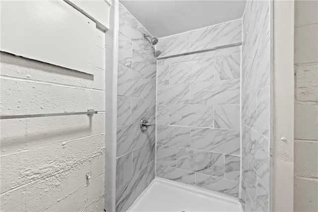 $295,000 | 3401 South Denton Road, Independence, MO 64052