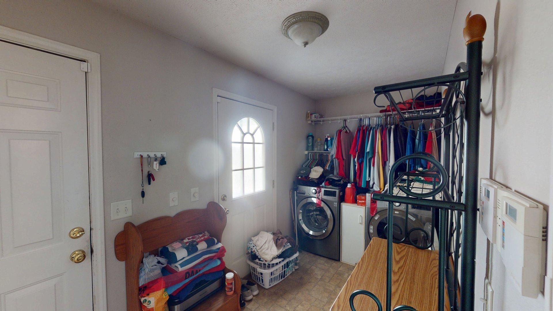 920 Meadow View Road Ozark, MO 65721 - Photo 21 of 28 920-meadowview-rd-Ozark--08302026_191009