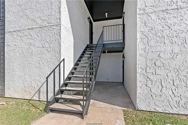 $1,300 | 1505 Alpine Circle, Unit B, College Station, TX 77840