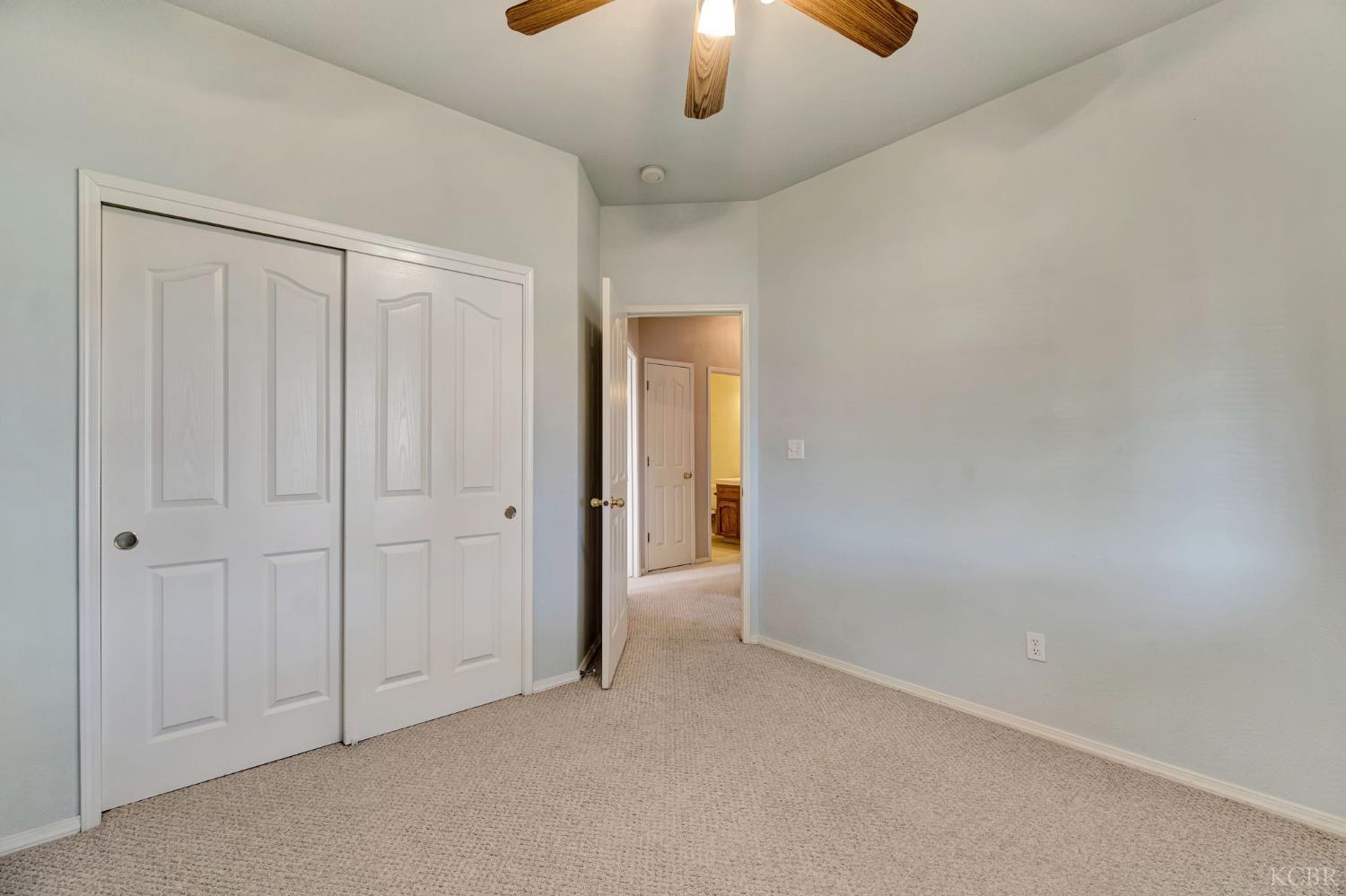 977 Meadow View Road Hanford, CA 93230 - Photo 24 of 35 Gallery Image 24