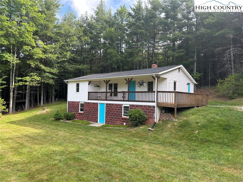 4996 Mountain View Road Glade Valley, NC 28627 - Photo 1 of 22 Gallery Image 1
