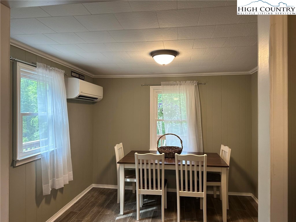 4996 Mountain View Road Glade Valley, NC 28627 - Photo 11 of 22 Gallery Image 11