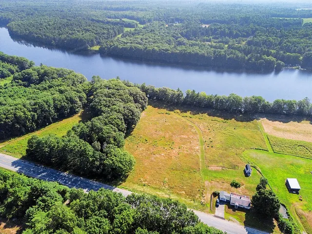 $399,900 | 1072 Waterville Road, Skowhegan, ME 04976