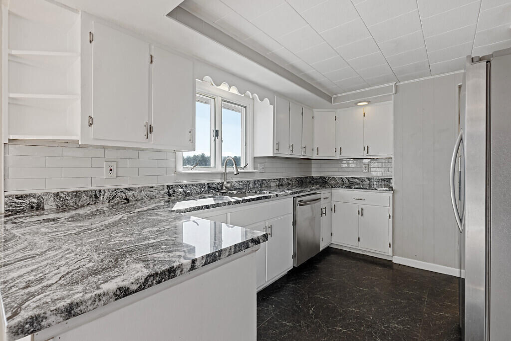 1072 Waterville Road Skowhegan, ME 04976 - Photo 30 of 53 27_BP5A0057_DxO_mls