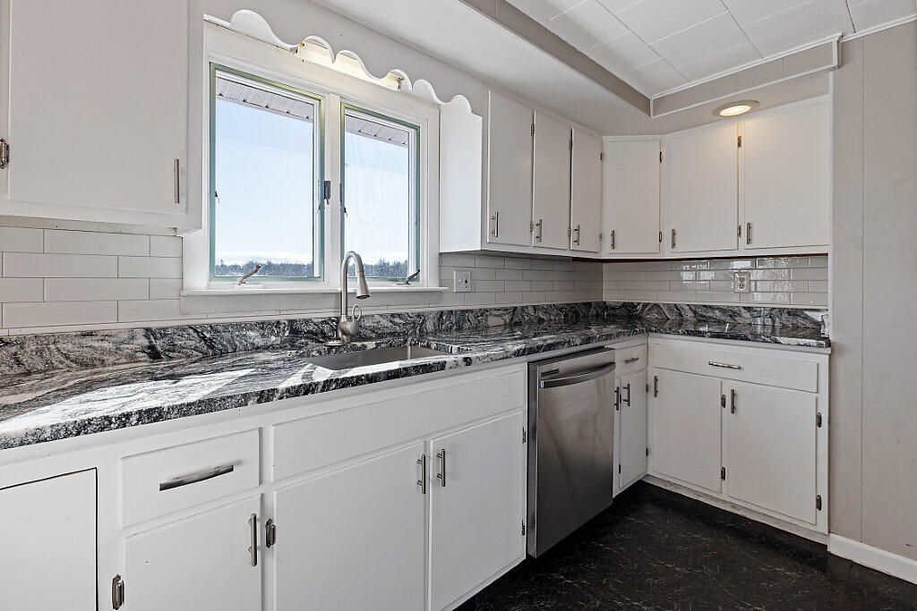 1072 Waterville Road Skowhegan, ME 04976 - Photo 32 of 53 29_BP5A0054_DxO_mls