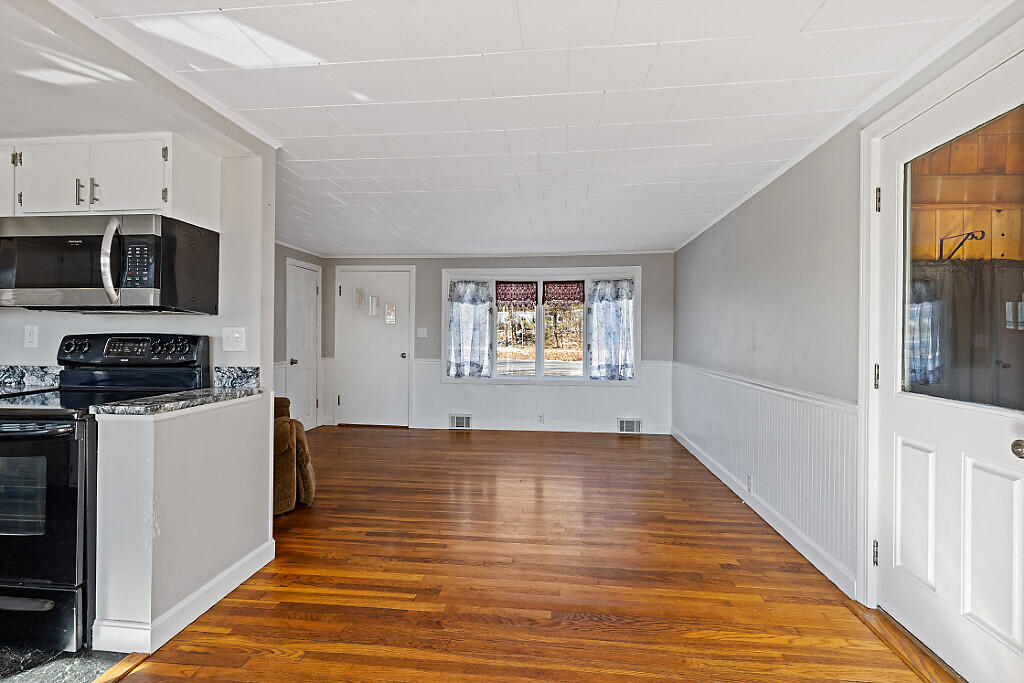 1072 Waterville Road Skowhegan, ME 04976 - Photo 35 of 53 32_BP5A0066_DxO_mls