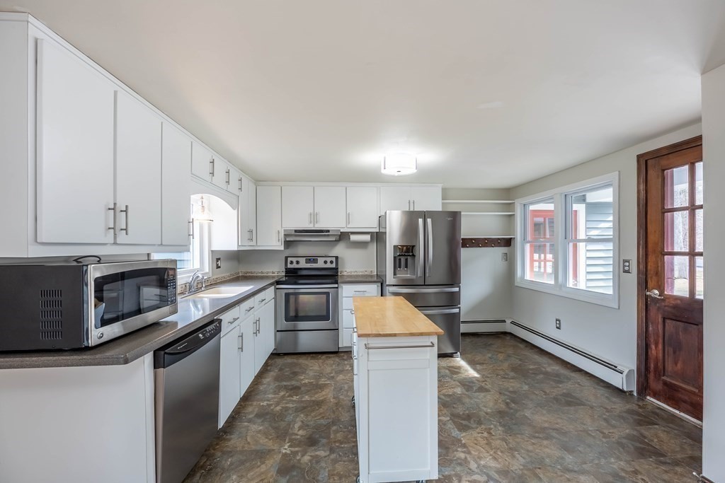 47 Lakeshore Road Boxford, MA 01921 - Photo 7 of 28