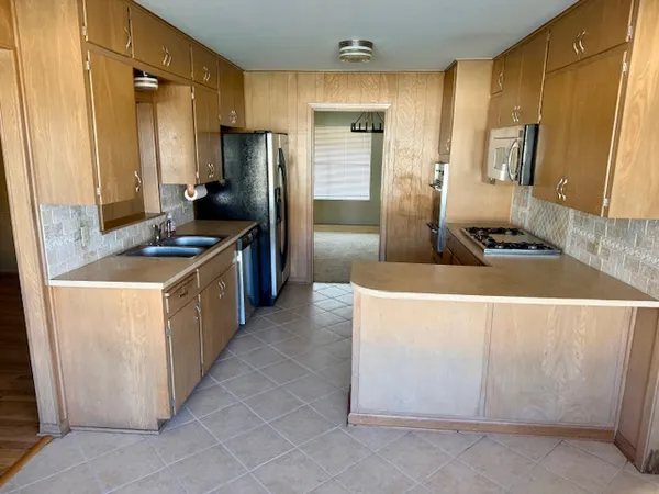 $2,250 | 8601 Karling Drive, Austin, TX 78724