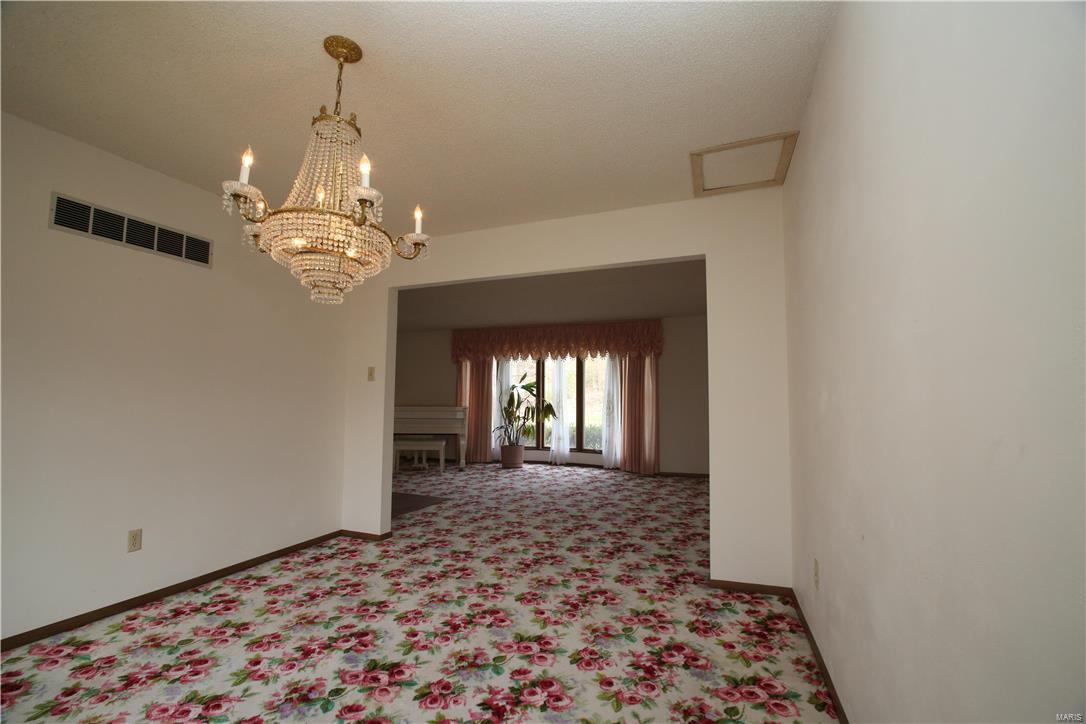 5504 Butler Hill Road St. Louis, MO 63128 - Photo 12 of 26 Gallery Image 12