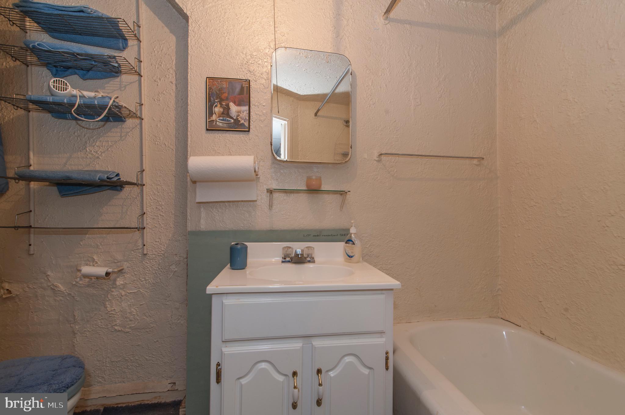 1655 Ralworth Road Baltimore, MD 21218 - Photo 20 of 24 Full Lower Level Bathroom