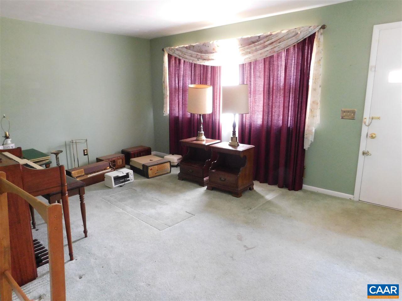 2141 Belvue Road Waynesboro, VA 22980 - Photo 14 of 22 Gallery Image 14