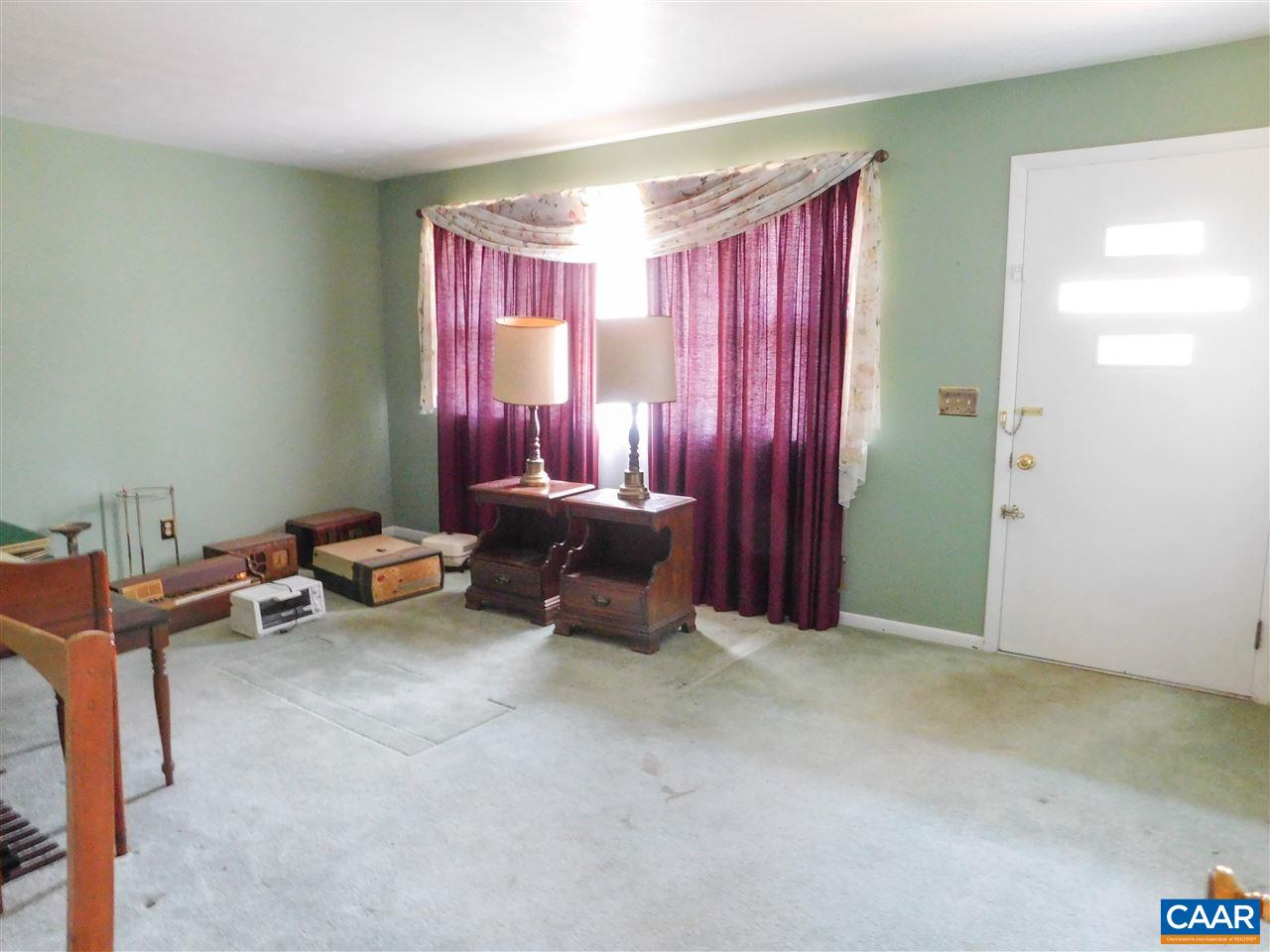 2141 Belvue Road Waynesboro, VA 22980 - Photo 8 of 22 Gallery Image 8