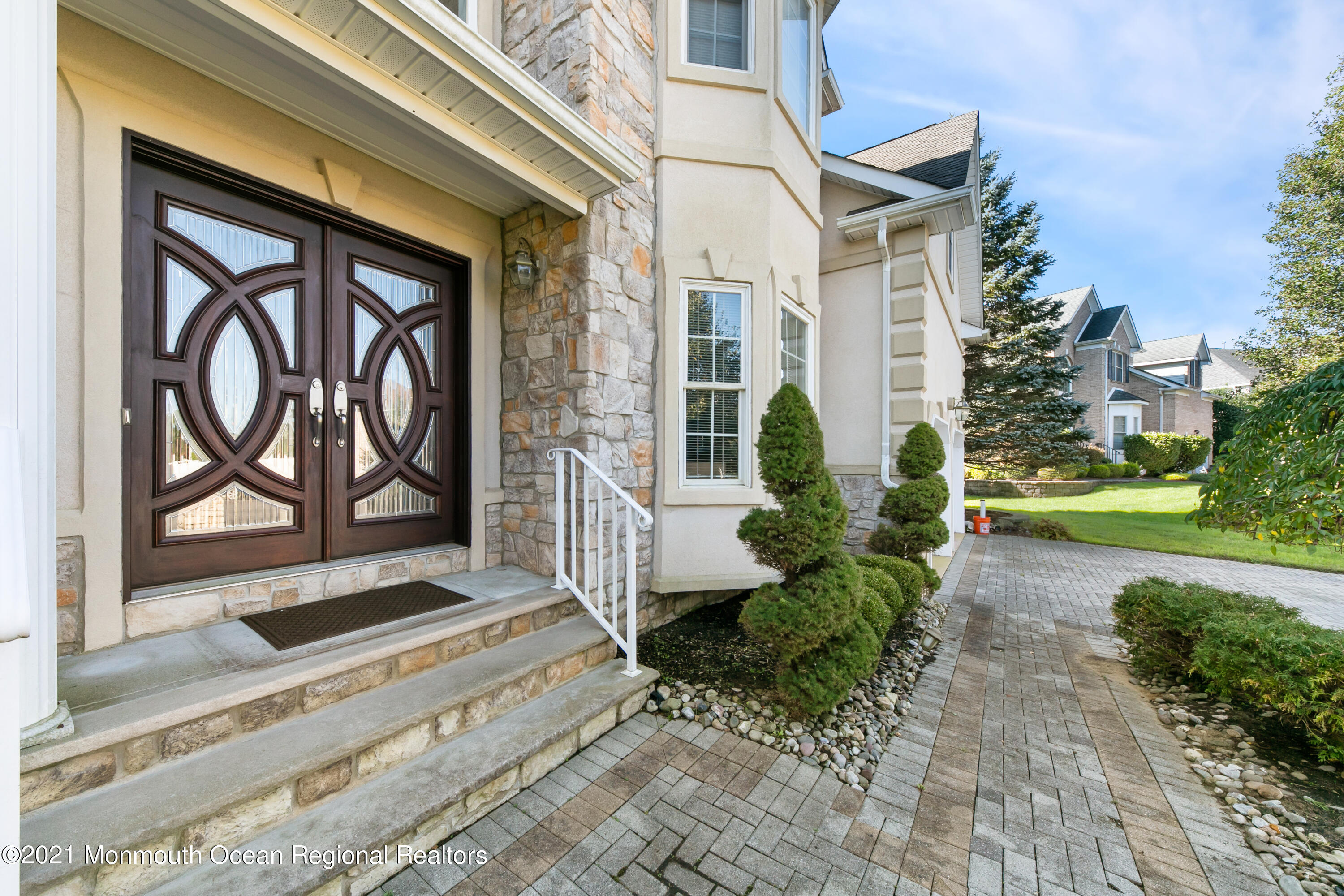 10 Lernard Road Manalapan, NJ 07726 - Photo 2 of 33 10LernardRd-front door
