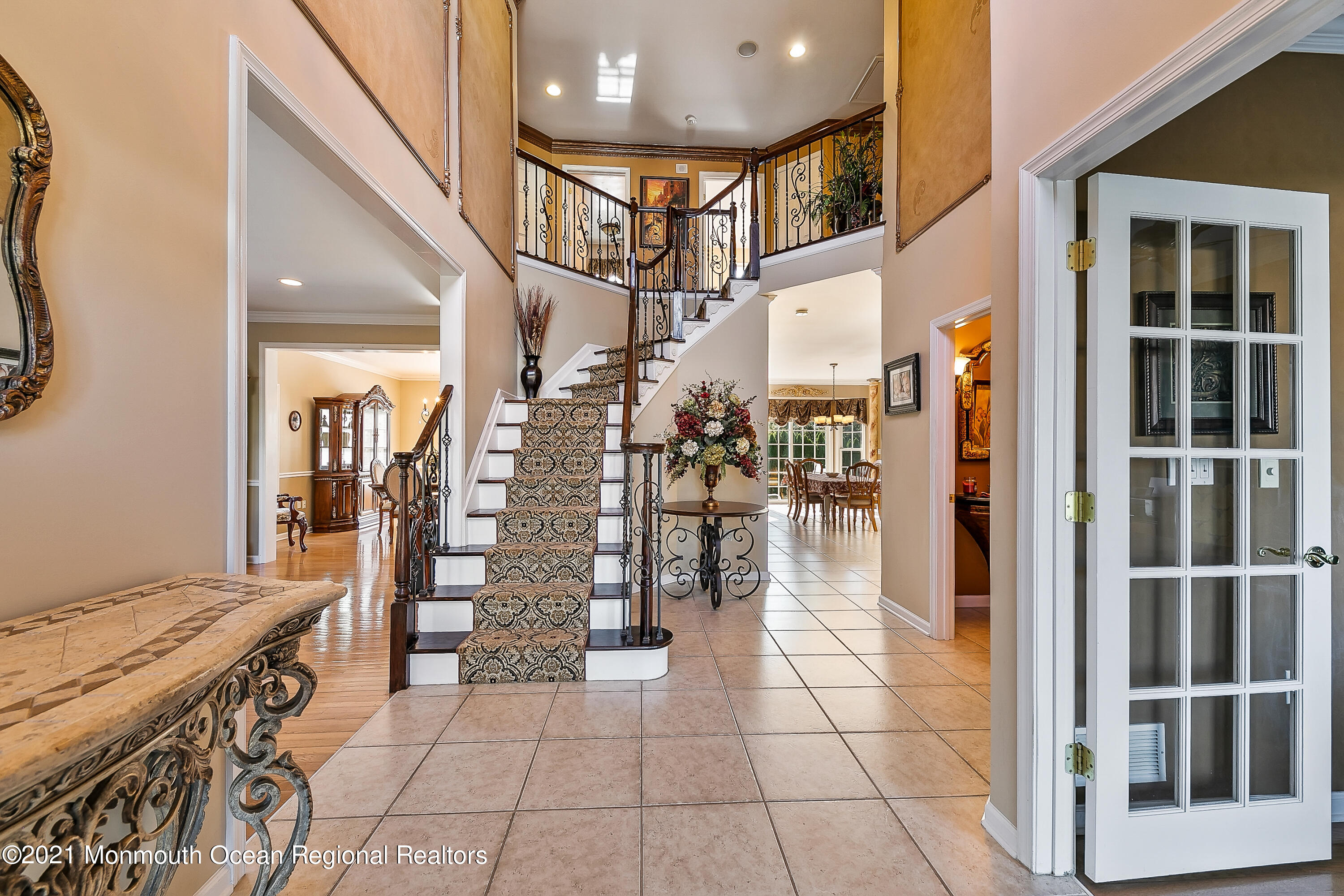 10 Lernard Road Manalapan, NJ 07726 - Photo 3 of 33 10LernardRd-Entrance1