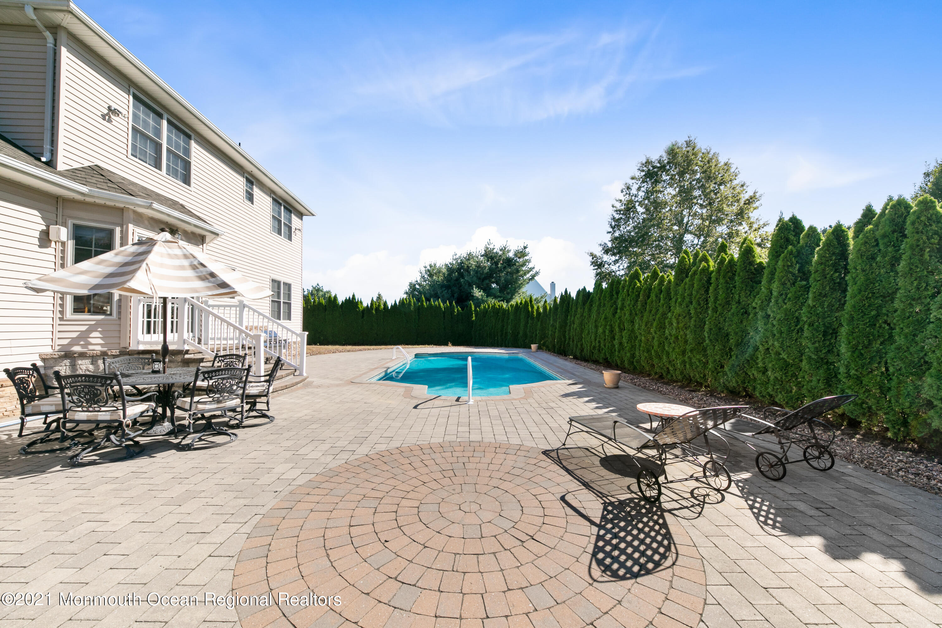 10 Lernard Road Manalapan, NJ 07726 - Photo 29 of 33 10LernardRd-Pool